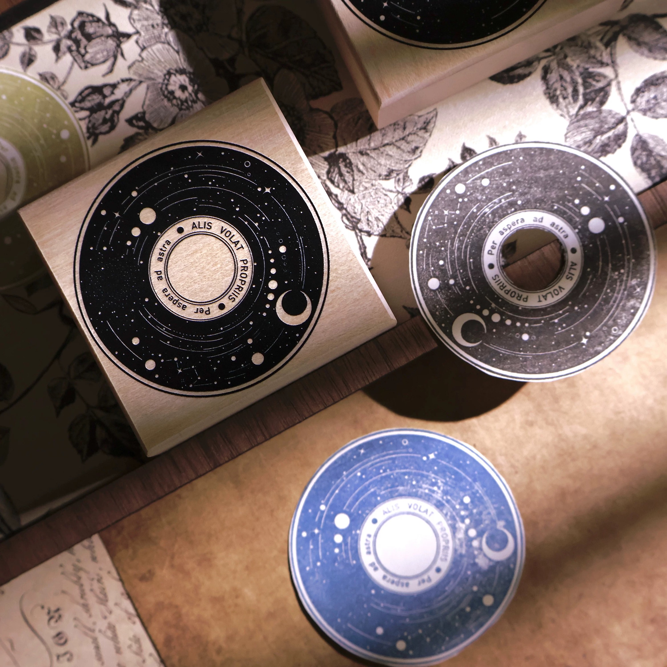 YiEr Studio Vintage Stars Moon - Vintage Collectible Stamps 评论和价格