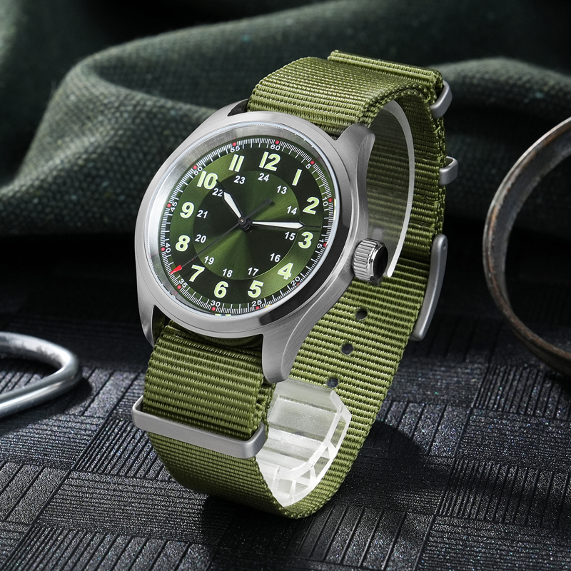 Militado ML08 Field Watch VH31 - Vintage Watch Crystal 评论和价格