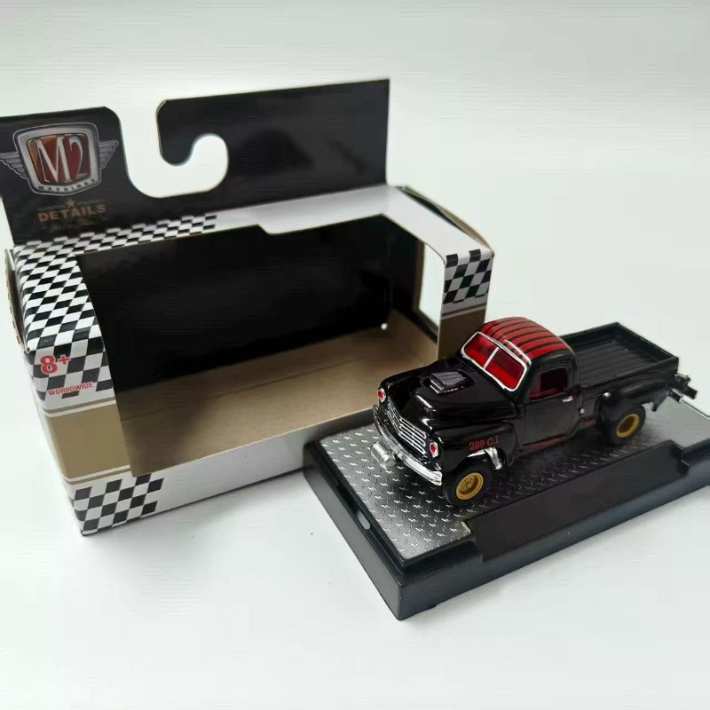M2 1:64 Scale Die-cast Alloy C - Vintage Collectible Trucks 评论和价格
