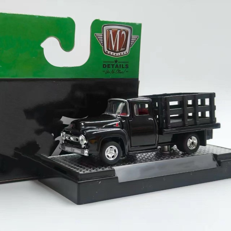 M2 1:64 Scale Die-cast Alloy C - Vintage Collectible Trucks 评论和价格