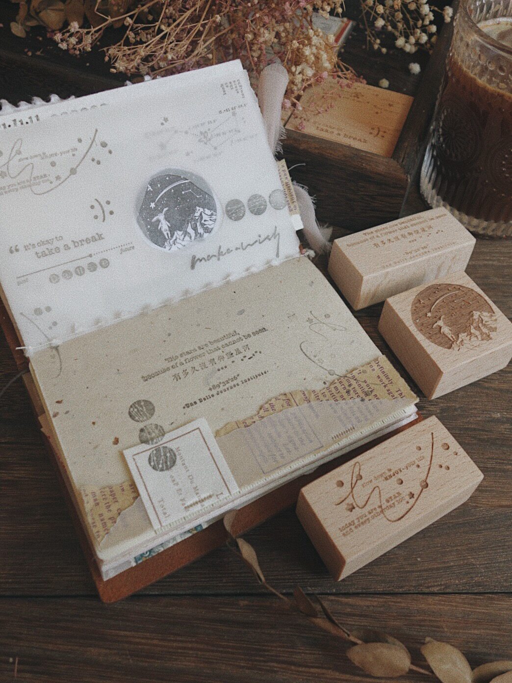 Sissi Studio Vintage Looking U - Vintage Collectible Stamps 评论和价格