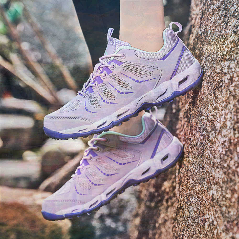 Sumer Round Tip Silver Sneaker - Vintage Collectible Accessories 评论和价格