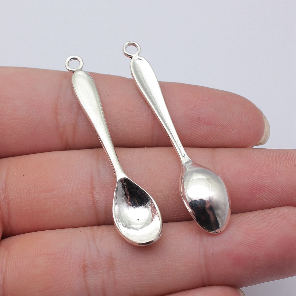 WYSIWYG 10pcs 54x11mm 5 Colors - Vintage Collectible Spoons 评论和价格